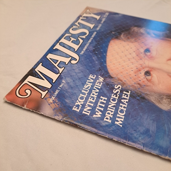 Majesty Magazine Volume 7 No 7 November 1986 Printed In England Royal Family - Picture 2 of 9